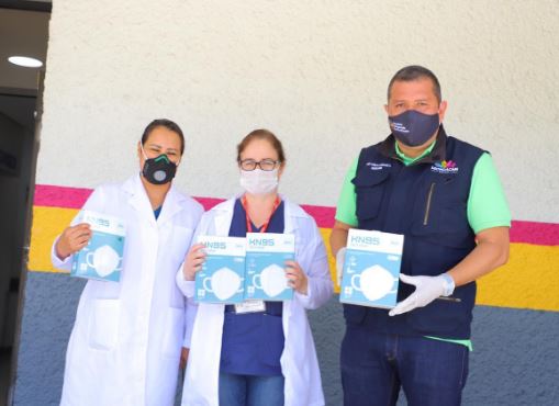 A personal del IMSS y del Hospital de la Mujer, cubrebocas y electrolitos: Sedesoh