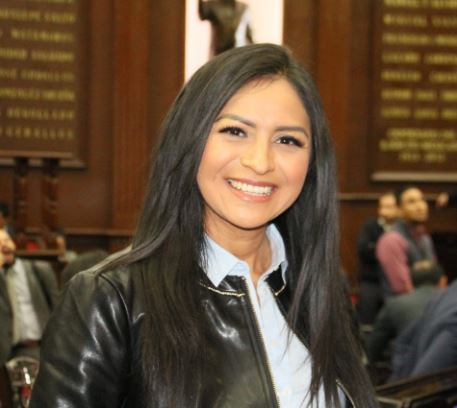 Araceli Saucedo Destaca por Productividad Legislativa.