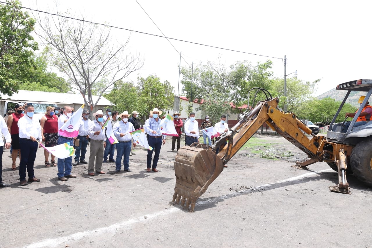 Suman 58 mdp en obras hídricas para Parácuaro; inician hoy red de drenaje en comunidad alejada