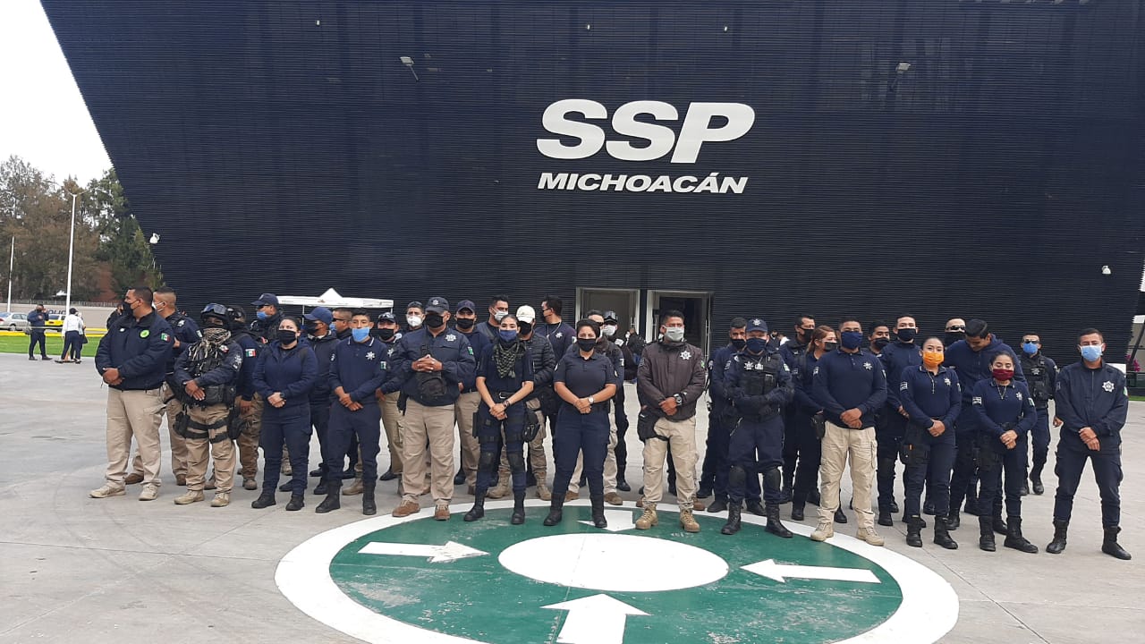 Policías de Michoacán realizan paro de labores a falta de pagos