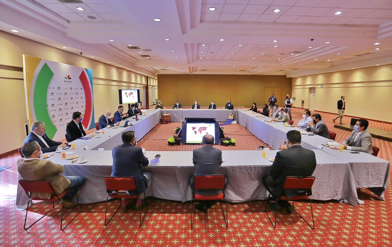 Instituciones de educación superior regresarán a actividades presenciales con protocolos de salud, anuncia Carlos Herrera