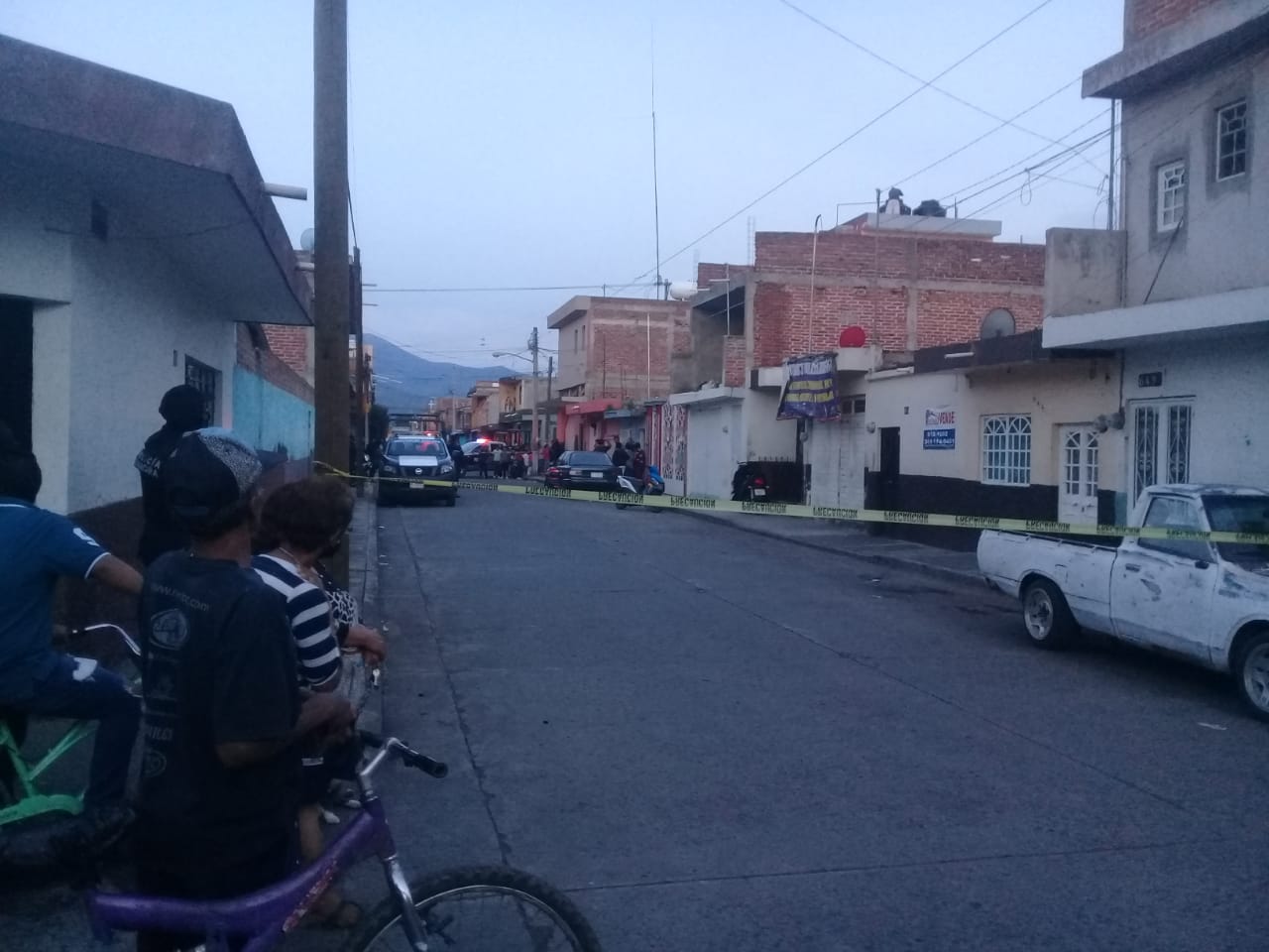 Mueren dos sujetos en el hospital después de ser atacados a tiros en diferentes colonias de Zamora