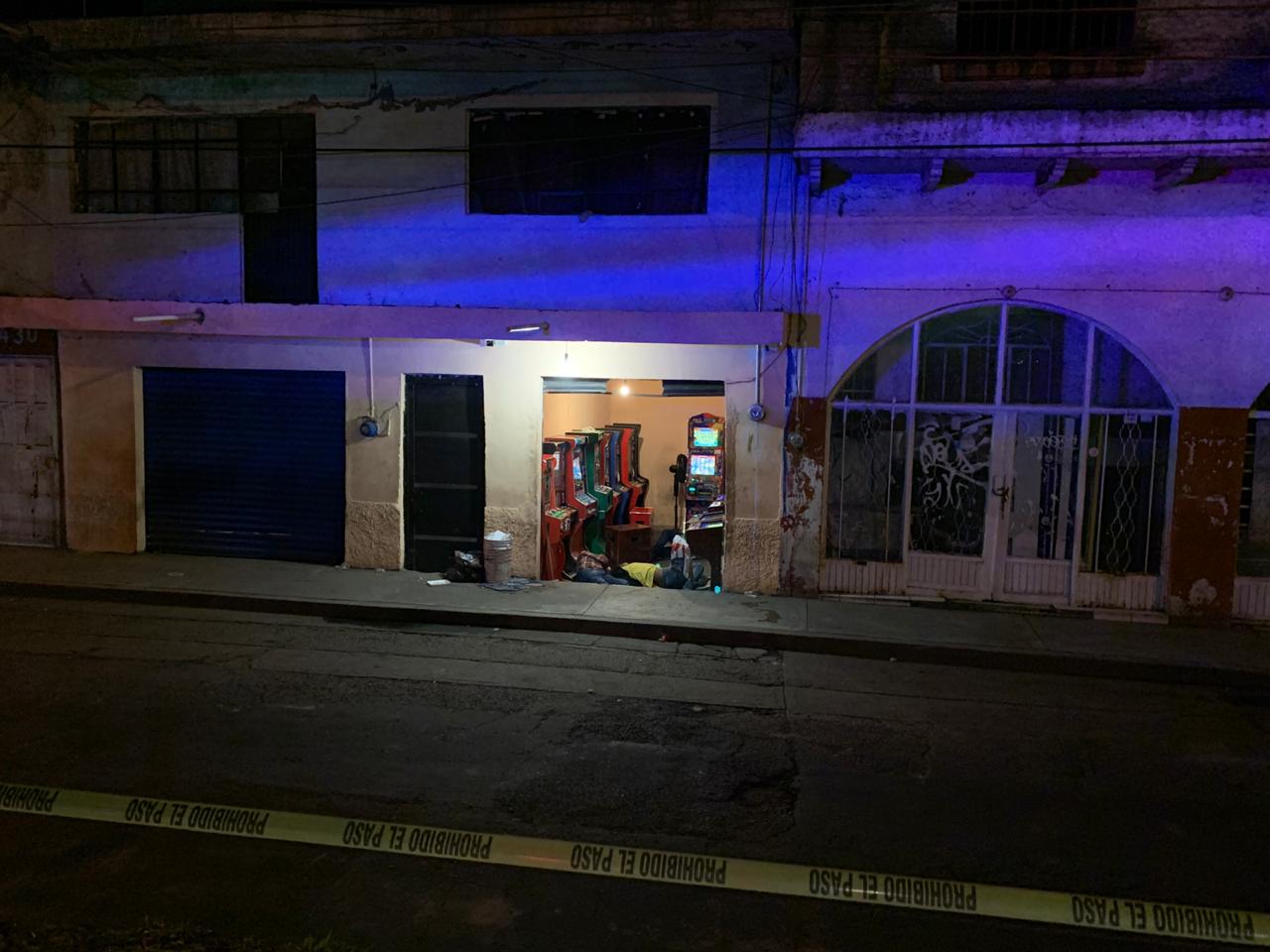 Ejecutan a tres personas en un negocio de maquinitas