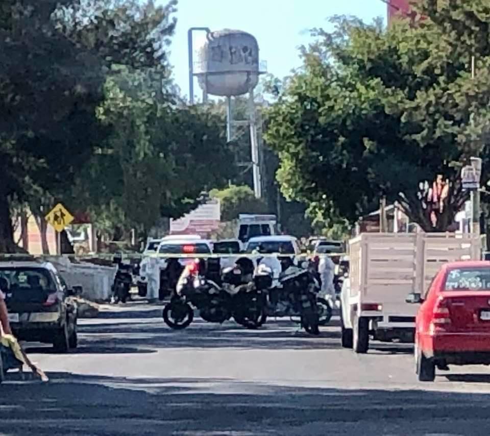 Acribillan a tiros a un sujeto frente a la puerta de Ciudad Universitaria