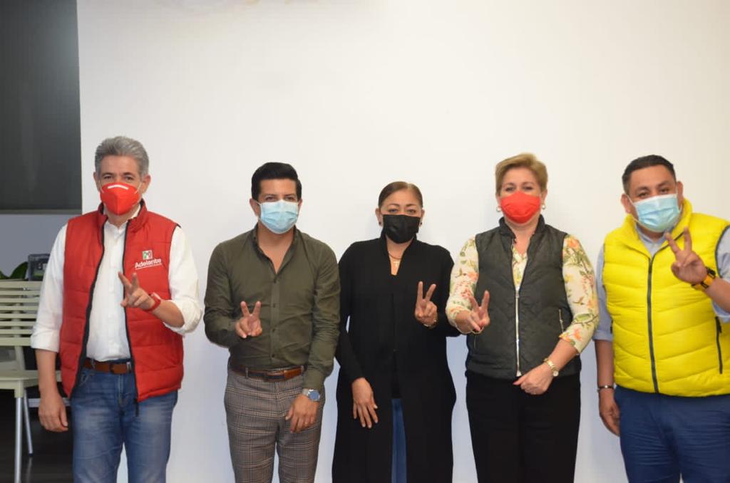 Se reúnen dirigentes del PRI, PAN y PRD en busca de un Gran Equipo por Michoacán