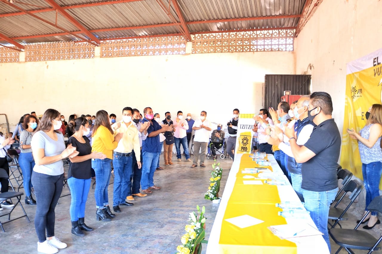 Aquí permanecen quienes tienen gratitud con el PRD: Víctor Manríquez