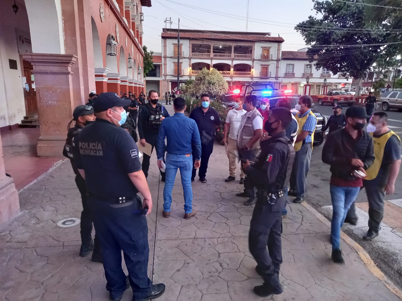 Autoridades supervisan que establecimientos cumplan medidas por sanitarias ante la pandemia