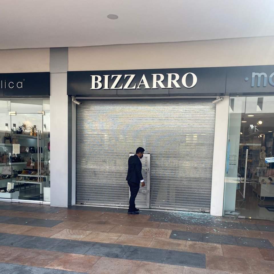 Comando asalta una joyería en Plaza Ágora