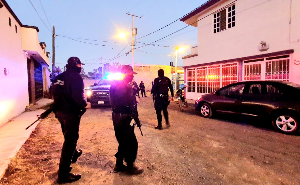 Ejecutan a balazos a un mejor de 14 años en el fraccionamiento Cosmos