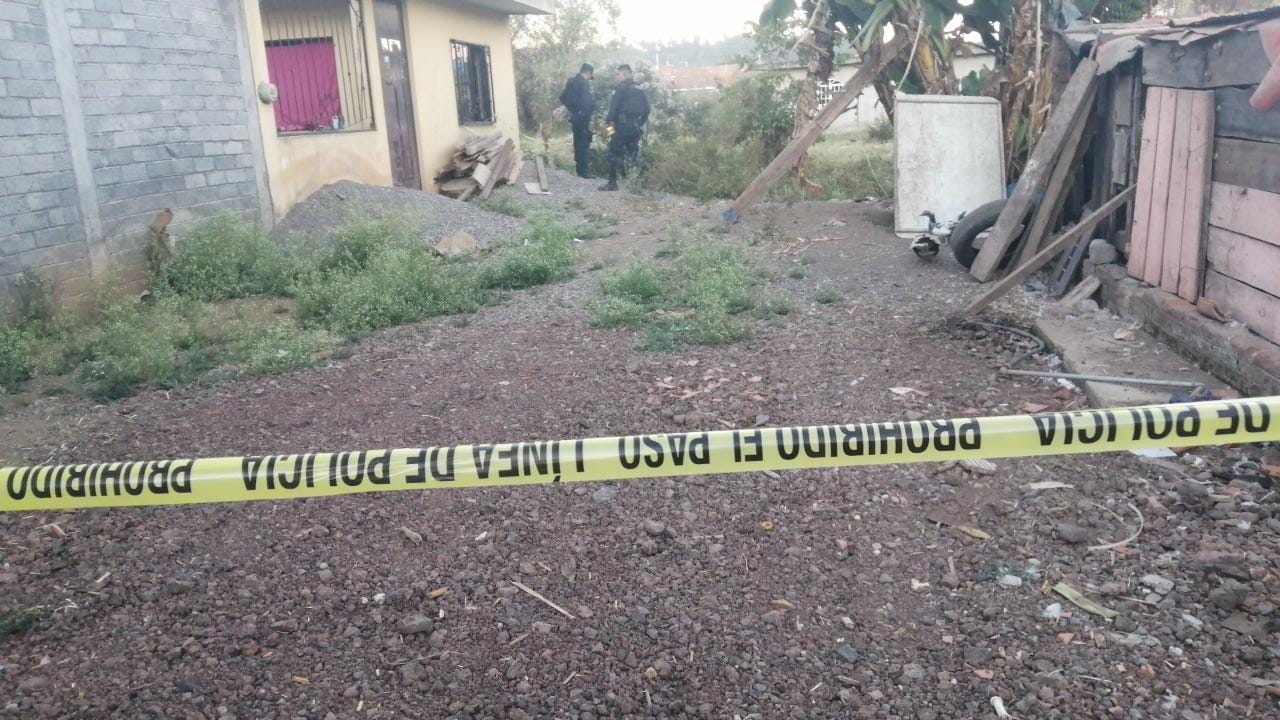 Localizan un muerto y un herido en la colonia Gobernadores