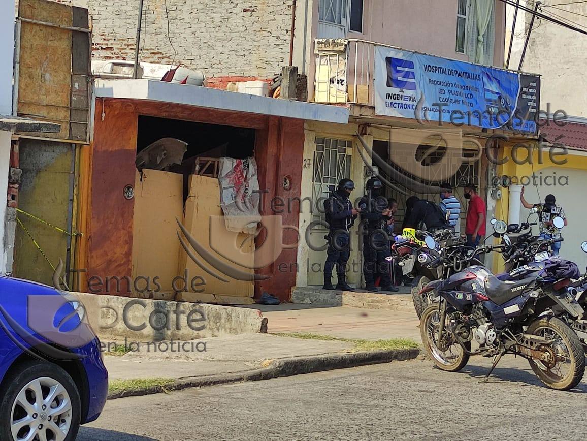 Localizan a dos sujetos asesinados dentro de un inmueble en la colonia Ramón Farías