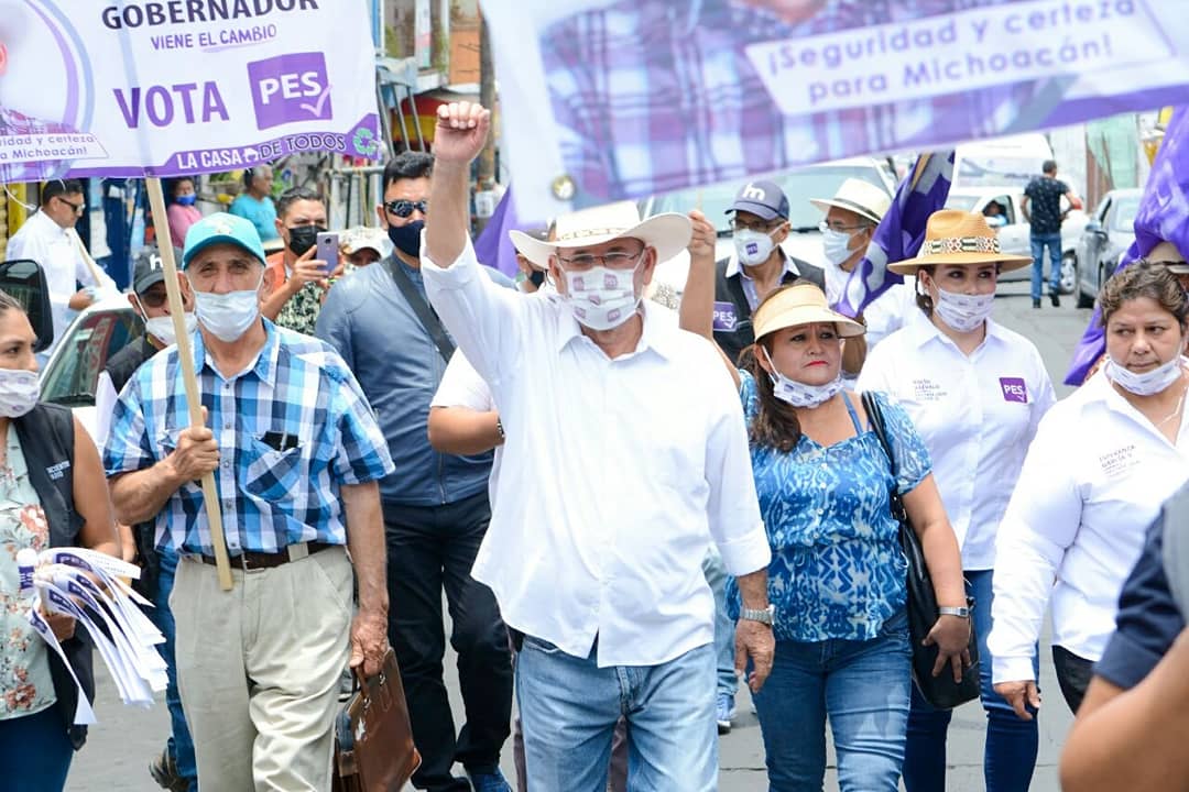 Tenemos que quitar a esa gente del Gobierno: Hipólito Mora