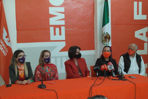A lado de Mercedes Calderón, Vanina Hernández presenta campaña «Alto al Acoso»