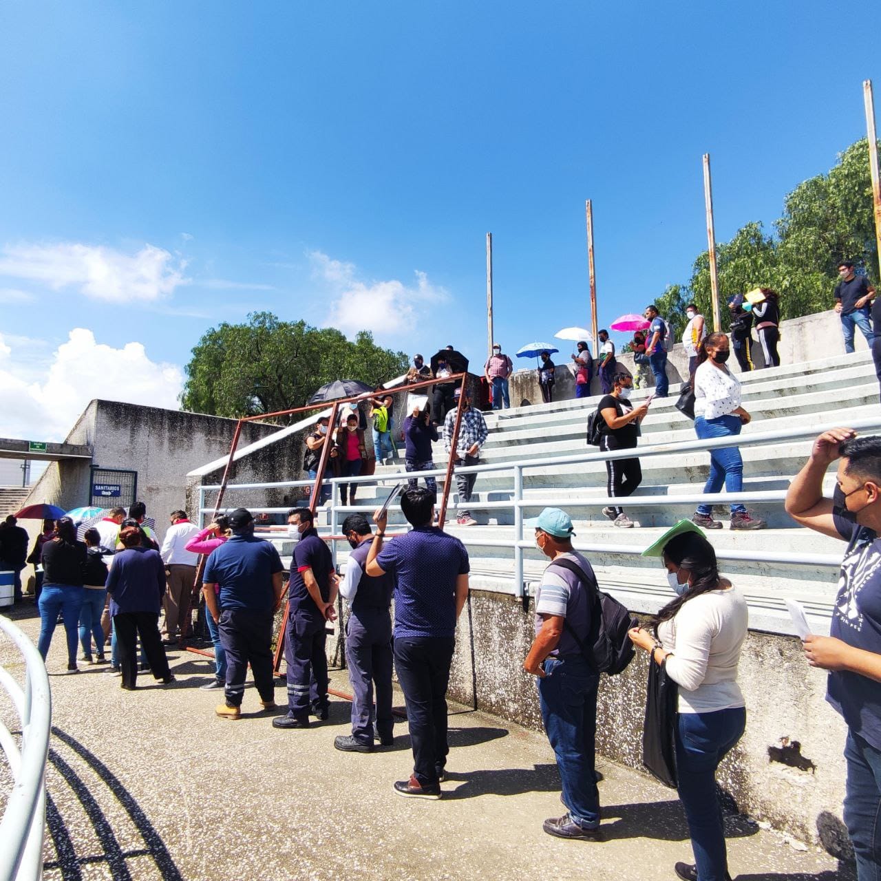 Fluidez y organización, distinguen a módulo de vacunación anti Covid 19 en el Poliforum