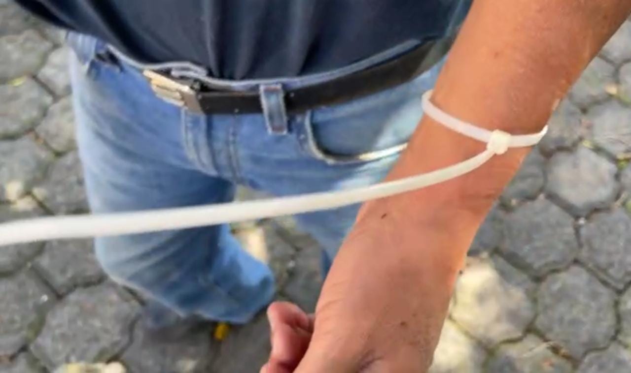 Delincuentes amarran a una familia para robarlos dentro de su casa en Bosques de Oriente, hay dos detenidos