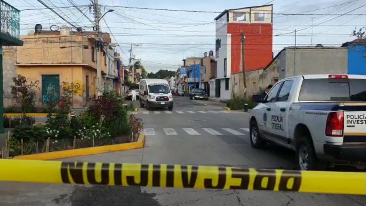 Sujetos atacan a dos hombres en la colonia Juárez, uno murió