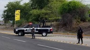 Balean la casa del alcalde de Tuxpan, Carlos Paredes