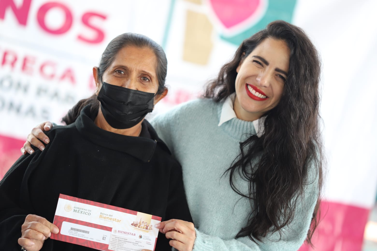 Giulianna Bugarini hace entrega de 3 mil 800 nuevas pensiones para adultos mayores