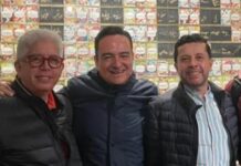 Alcaldes de Ecuandureo y Zamora posan despreocupados mientras la violencia acosa a sus municipios