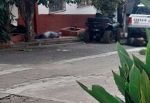 Ataque armado deja a varios policías estatales y civiles muertos