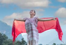 Llega obra de teatro y danza sobre el rebozo a Morelia y Pátzcuaro