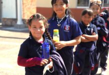 Inicia horario especial para 3 mil 400 escuelas de Michoacán