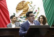 Toño Carreño presenta iniciativa para fortalecer al campo michoacano